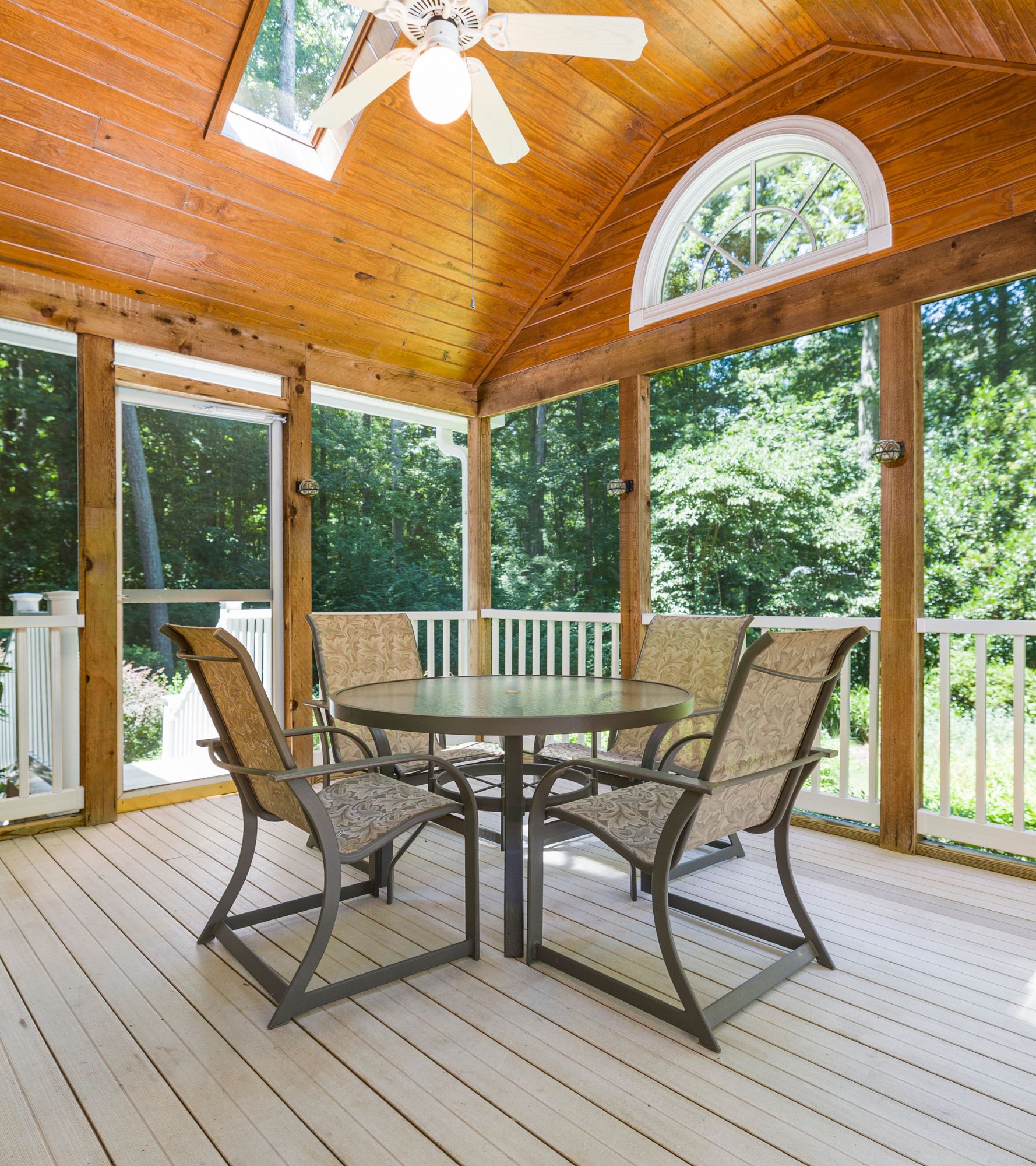 Wood and Composite Decks in Pinellas County