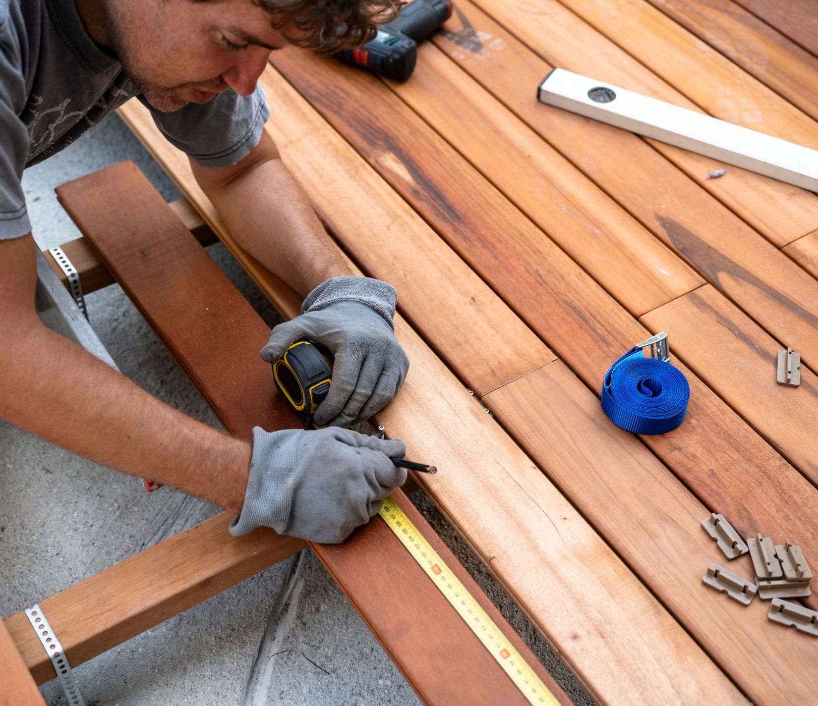 Custom Deck Building in Largo